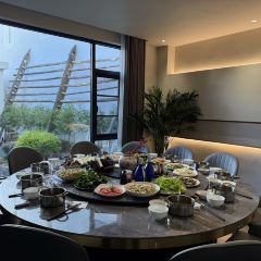 香格里拉市叁季·柳庐度假民宿(独克宗古城店)·私房菜 User Photo