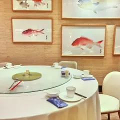 东海滙舟山海鲜(南京西路店) User Photo