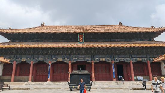 岱廟位於山東泰安，泰山腳下，是中國四大古建築群之一，古時帝王