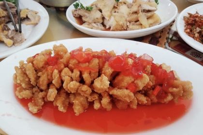 银海老档肥佬鱼头汤