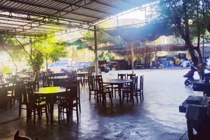 湖边天天鲜鱼馆