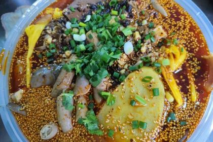 蓉城英雄冒菜（鹽邊店）