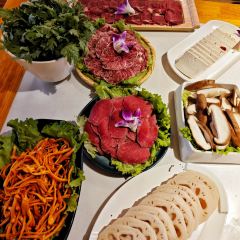 田村·酸汤鲜牦牛肉火锅(嘎玛贡桑店) User Photo
