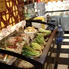 JIANG CHENG XIAO GUAN User Photo