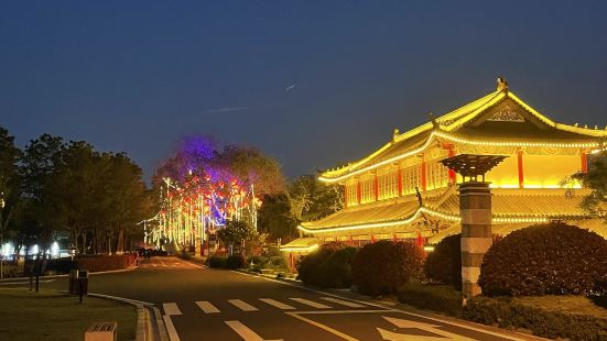 【景色】非常美，尤其是夜景🌃强推我是一个非常喜欢古镇的人，