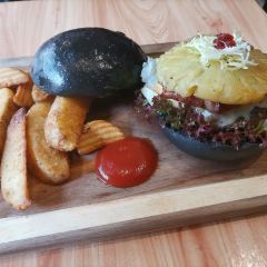 BRAVO BURGER＋ 여행 사진