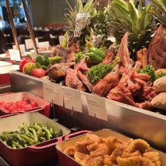 青島海爾洲際飯店·品香苑吃到飽廳張用戶圖片