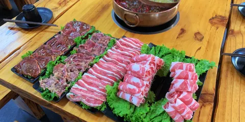 大秦酸菜火鍋（燒烤）