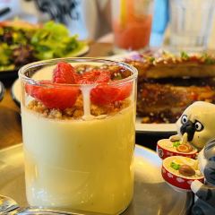 Beef & Liberty ( Shanghai Centre ) Burgers User Photo