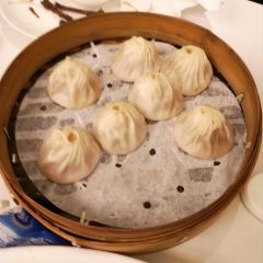 ZHIWEIGUAN User Photo