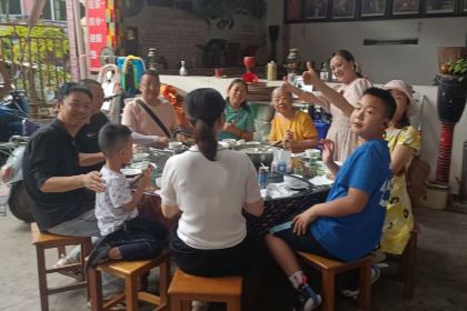 Ruilishikemeng Farm Family Resort Restaurant (yuguan)