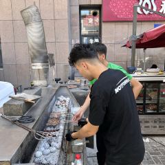 HOTAN ROSE POLO User Photo