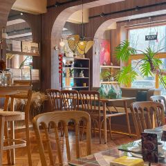 清晨落夜小酒馆 User Photo