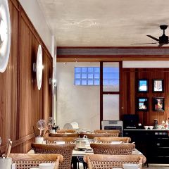 鸡姨·椰子鸡海景餐厅(南湾店) User Photo