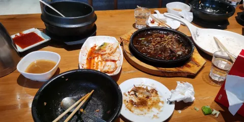 香蘭石鍋醬湯館(渤海一號店)