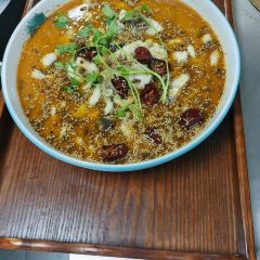 兰山手抓·开锅羊肉养生茶餐厅 User Photo