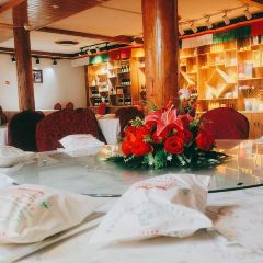 Seasonal Restaurant User Photo