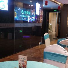 武汉二妃山庄湖畔花园酒店(光谷生物城科技会展中心店)·醉河鲜·非遗湖北菜 User Photo