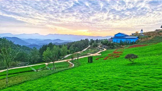 Qifeng Gorge Tourist Area