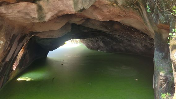 Grotto 24, Longyou Grottoes