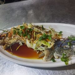 镜泊湖天泊丽景酒店·中餐厅 User Photo