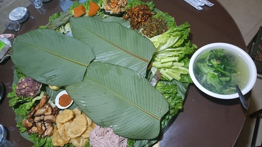 傣景园景颇族绿叶手抓饭