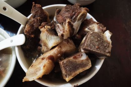 叫花头土牛肉馆(总店)