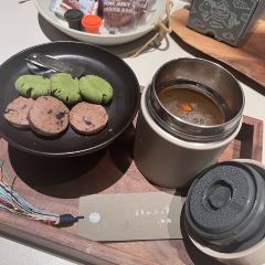 赞巴·明境酒店·禑食餐厅 User Photo