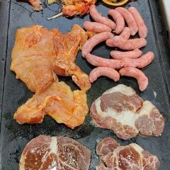 长白山星期天特色火山石烤肉(二道白河店) User Photo