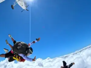 tou hao wan jia chong qing tiao san ji di ( guan fang qi jian dian )