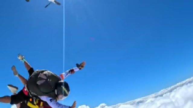 chong qing gao kong tiao san ji di · guan fang qi jian dian