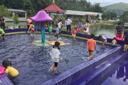 Qifengxiuxiandujiashanzhuang