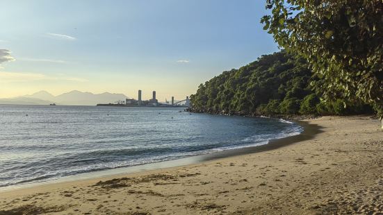 南丫岛，这颗镶嵌在香港维港之畔的翡翠，以其独特的自然风光和淳
