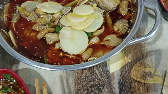 肥腸雞冷鍋串串