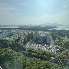 LAKE-VIEW REVOLVING RESTAURANT 여행 사진