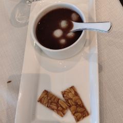 醉辉皇(徐汇滨江东航店) User Photo