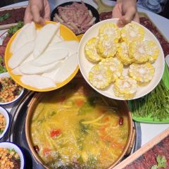 TIANCUN SOUR SOUP YAK MEAT 여행 사진