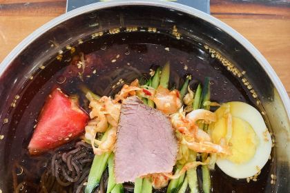 HAO NAI NAI BAO FAN WU