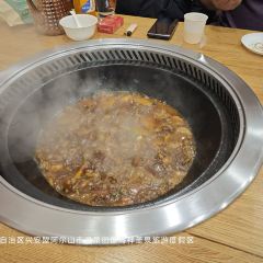 粘豆包铁锅炖(温泉街店) 여행 사진