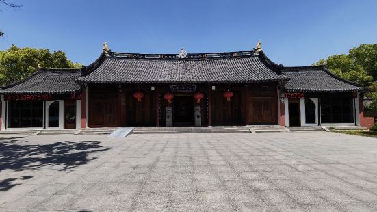 南通城隍庙位于南通市崇川区濠东路199号，是一座规模不小的建