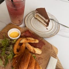 谷颂创意轻餐 User Photo