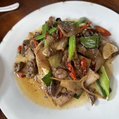 石屏会馆老普洱菜 User Photo