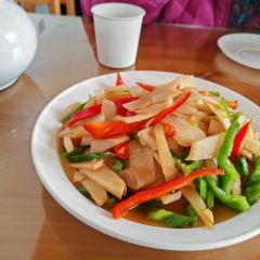LAO BING NONG GU LE User Photo