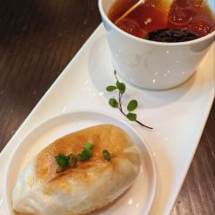 Bin jiang hua yue yan User Photo