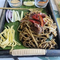 泰莱金·冬阴功手抓饭·傣泰融合·泰国罗氏虾餐厅(滨海大道店) User Photo