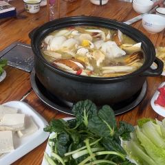 阿妈野生菌土鸡腊排骨·蒸汽石锅鱼 User Photo