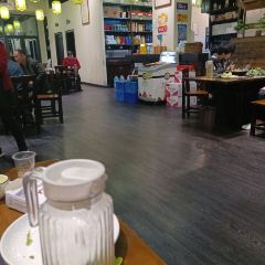 山里人吊锅城(文化小镇一店) User Photo
