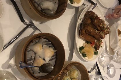 Wing's Lincoln Square