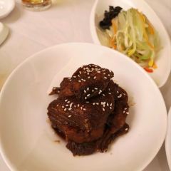 ZHIWEIGUAN User Photo