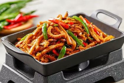 俭寨新疆菜大盘鸡·小公鸡烧烤·乌苏路店